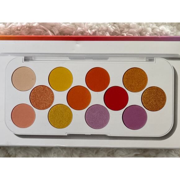 Morphe 2 Ready For Anything Eyeshadow Palette Social Butterfly NEW - Picture 5 of 11